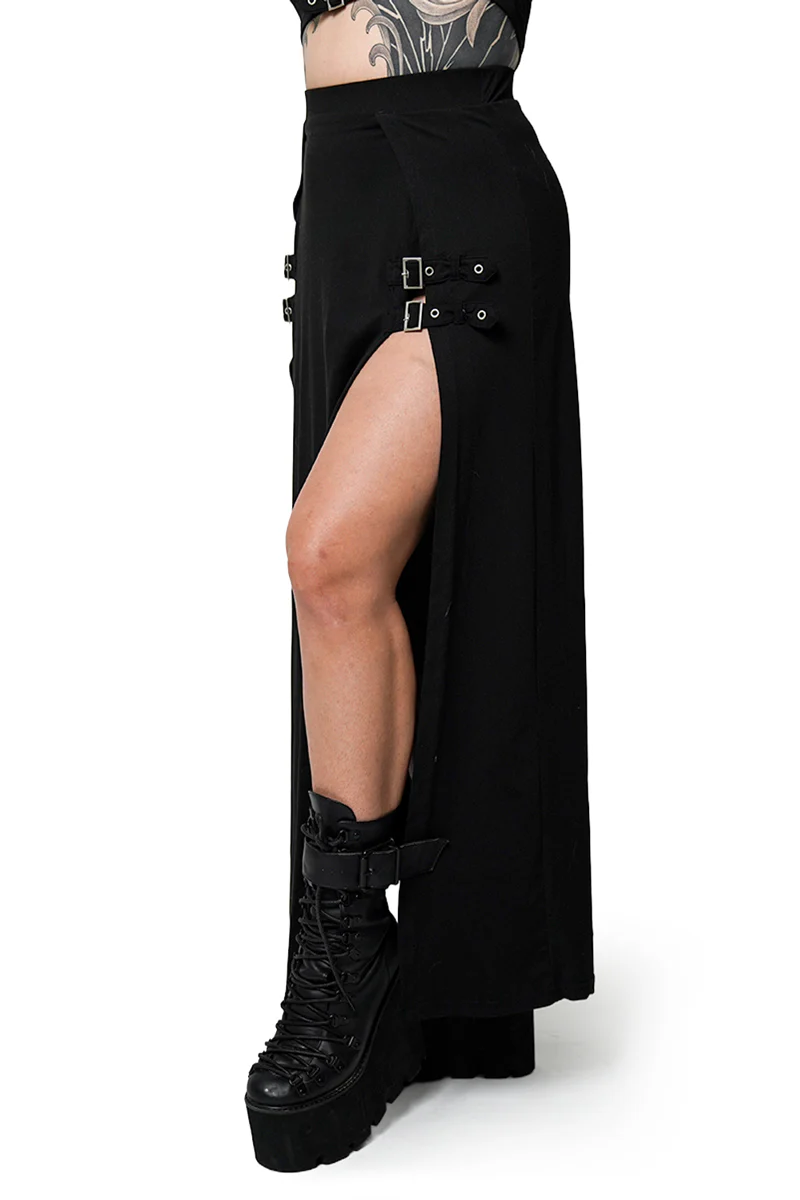 M-line Buckle Skirt - Image 8